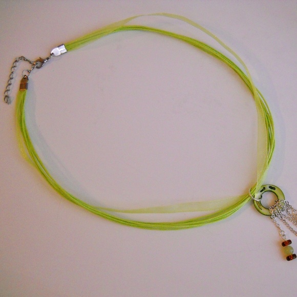 Green Shell Hoop Amber Glass Brown Beaded Pendant Necklace Silver Chain Handmade - Picture 5 of 7